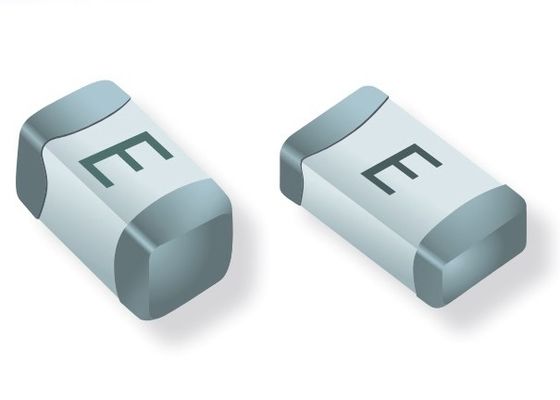De hoge Toevloedstroom weerstaat de Pauzeoppervlakte van de Tijdvertraging opzet Chip Ceramic Fuses 12H1500D 32V 1206 Sb 5A